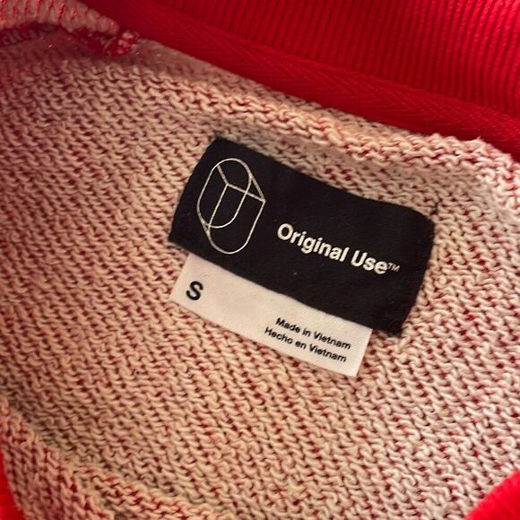 Original use red long sleeve casual pullover women’s sweater size s front pocket - Picture 5 of 11